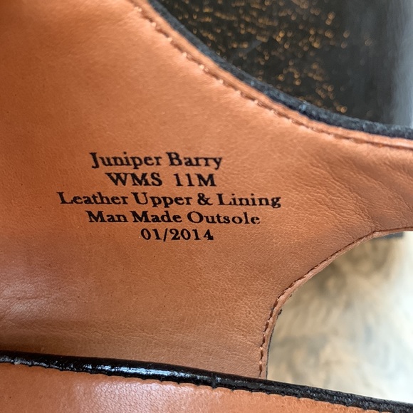 BLACK WEDGE HEEL SANDAL - Picture 4 of 8